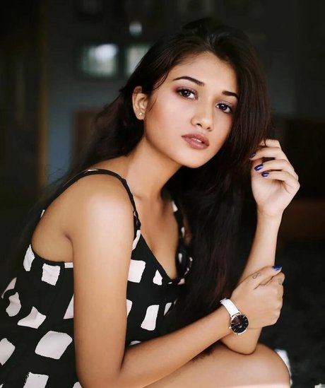 Ridhima Bisht hd star archive