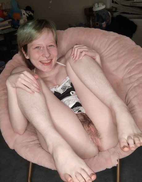 lori critter model top archive