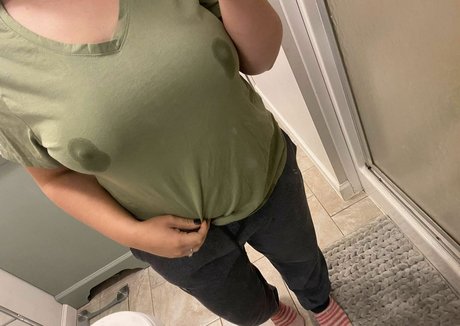 Milkyraelynn adult model image