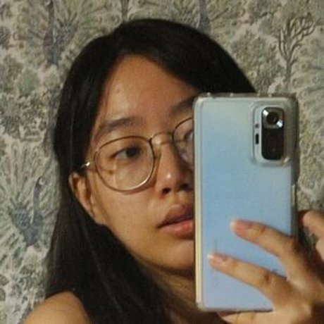 Qiyukaa nudes model photo