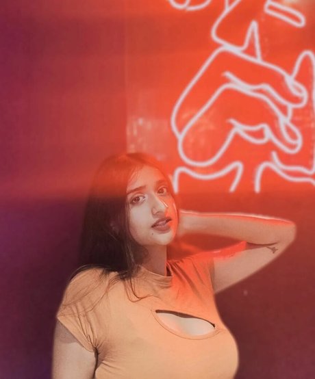 Ruchika Tandon exclusive star pic