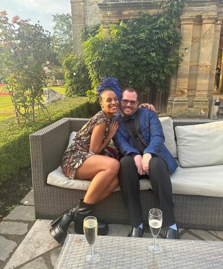 Lucy Hedges model naked images