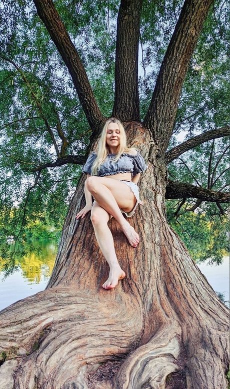 LeaFoxy sex model pictures