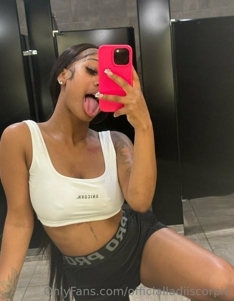 OfficialLadiiScorpio beautiful pornstar image