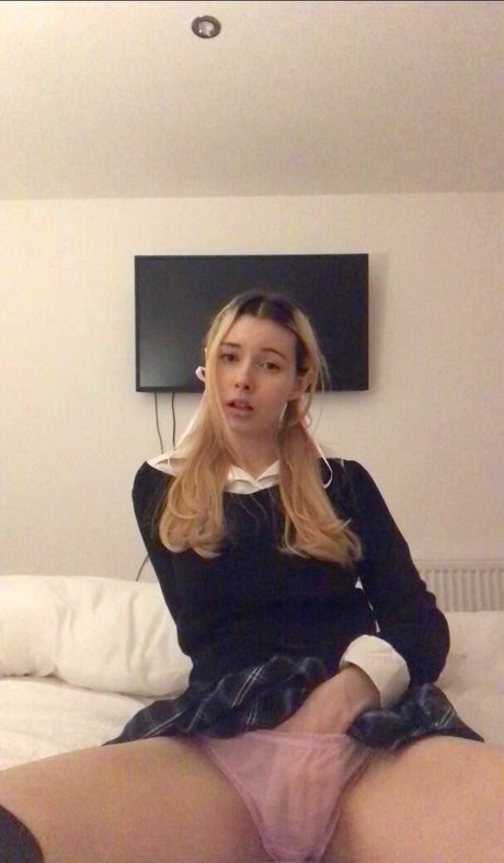 sushibunniii pretty actress pictures