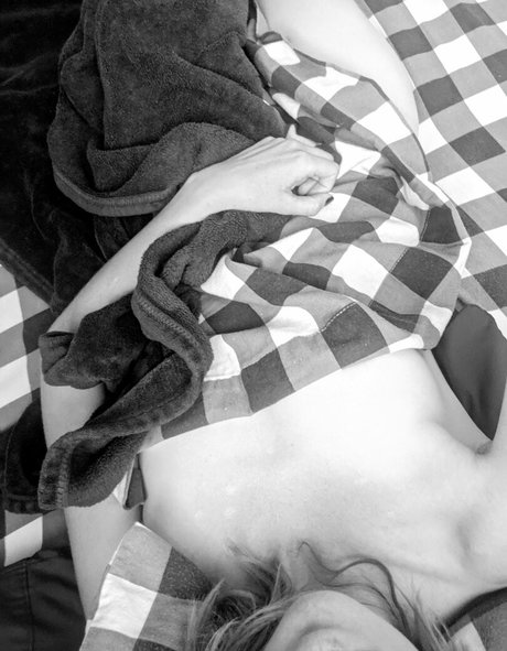 thatonevice perfect model picture