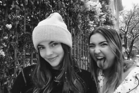 Lola Dubrul nice pornstar gallery