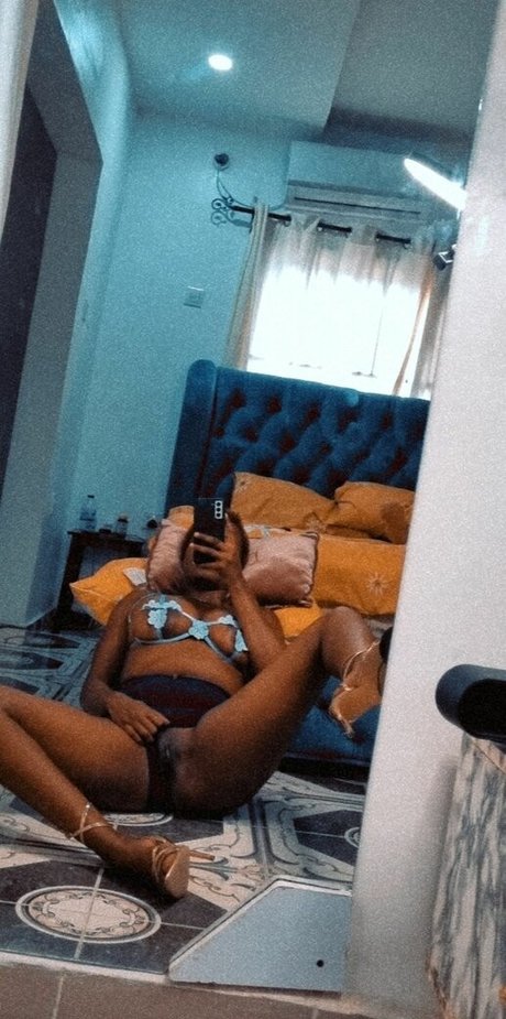 african pussy onlyfans nude photos