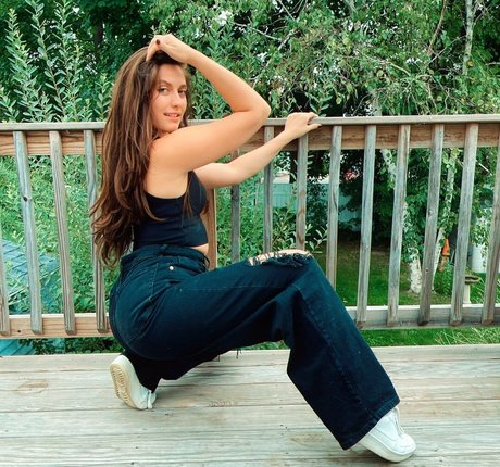 Ashley Jolly pornstar high quality img