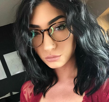 Taylor Kristine hd pornstar pics