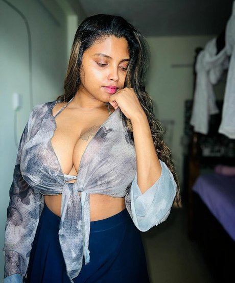 Elakkiya Rajendran top model pic
