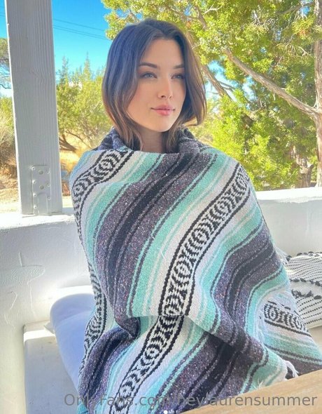 heylaurensummer adult star photo