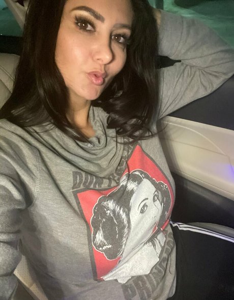 avaaddamsfree nudes star picture