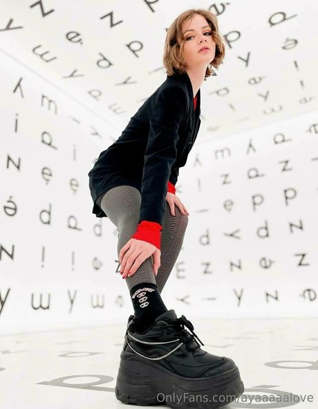 nina williams top model img