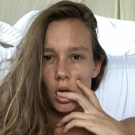 immiraira porn model img