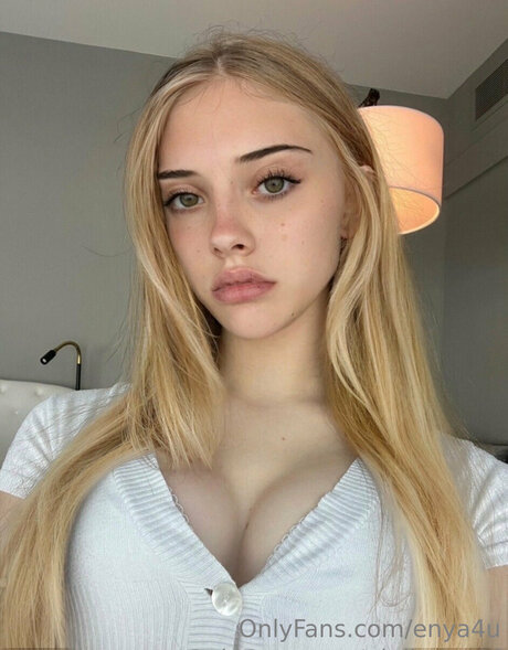 enya4u beautiful pornstar photo