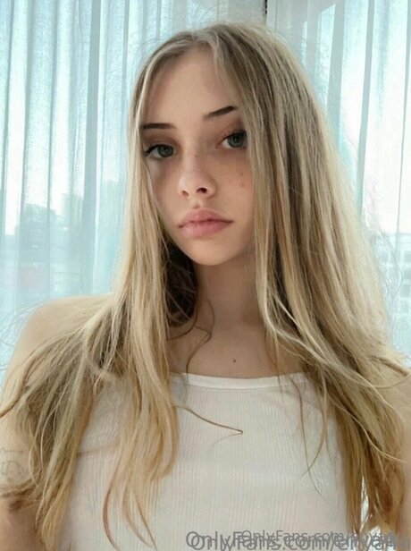 enya4u adult star gallery