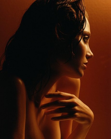 April Bowlby nudes star pic