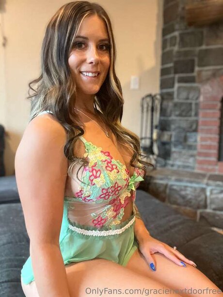 gracienextdoorfree high quality model pics