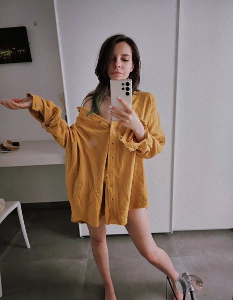 zelenaya zlaya hot pornstar pics