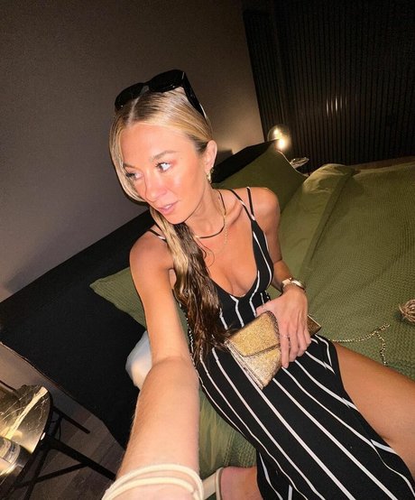 Julia Cole erotic actress pics