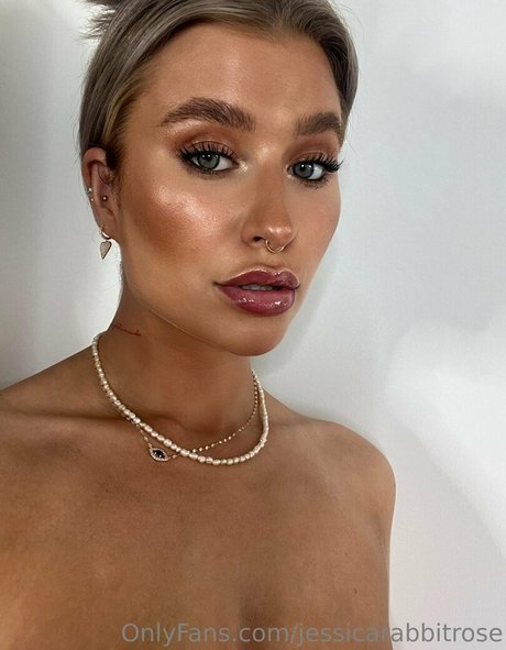 jessicarabbitrose model pictures