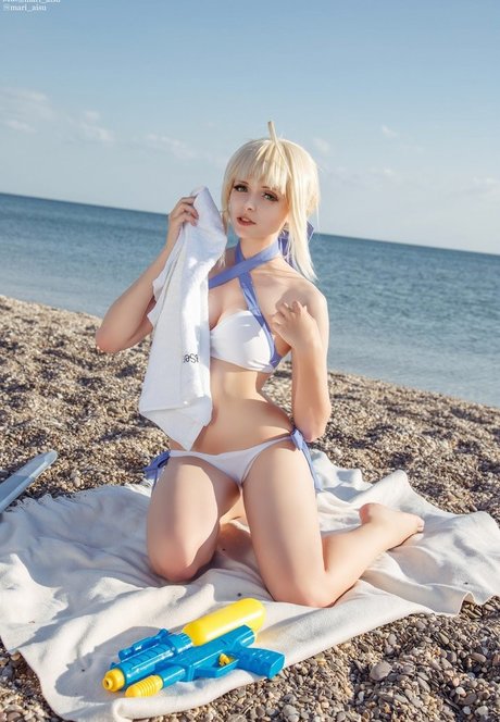 Mari Aisu pornstar art pics