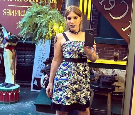 noctiflora nudes model picture