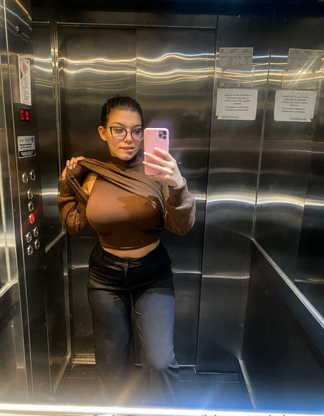 hinnatadelucca art actress pictures