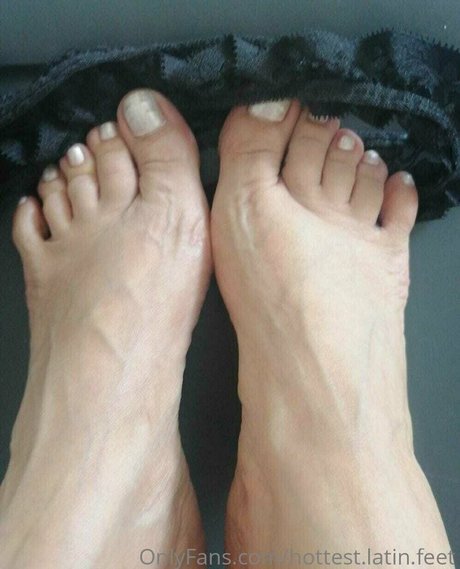 hottest latin art star photos