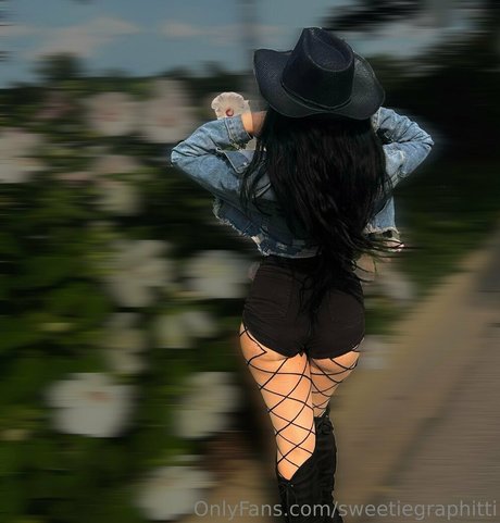 sweetiegraphitti beautiful model images