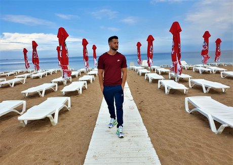 marius94 xxx model picture