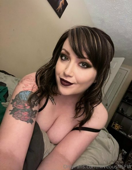 niveousnsfw adult star pictures