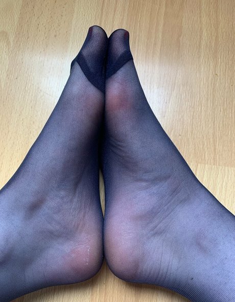 theselilpiggie6 xxx star galleries