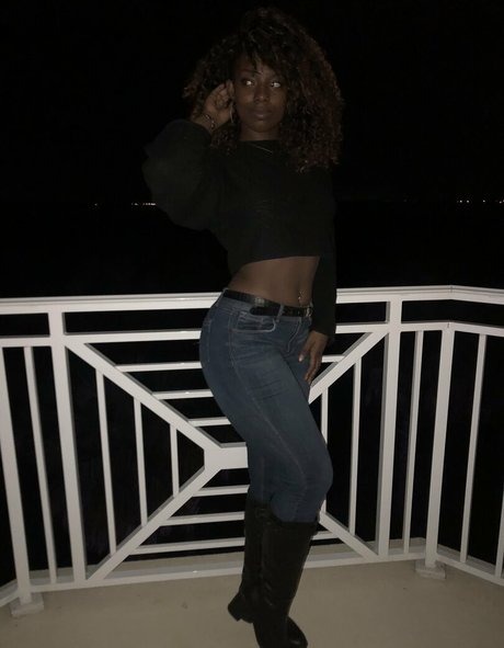 goddessdevyn pretty model picture