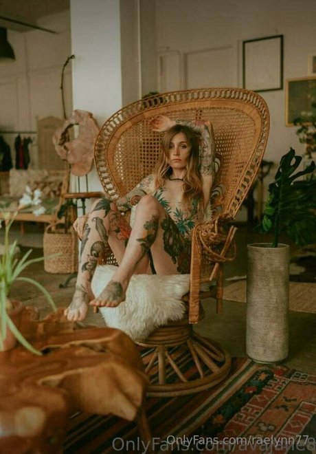 raelynn77 pornstar erotic photos