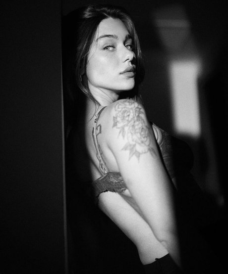 Milana Vino erotic star pictures