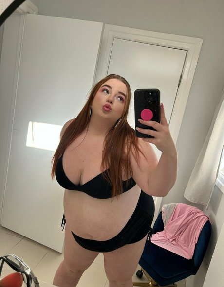 chubbyred444free art actress photo