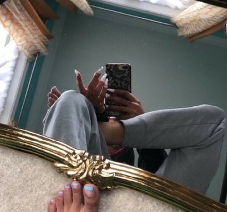 Sinister Simone pornstar xxx photo