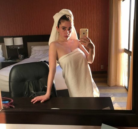 Rachel Sennott perfect star pictures