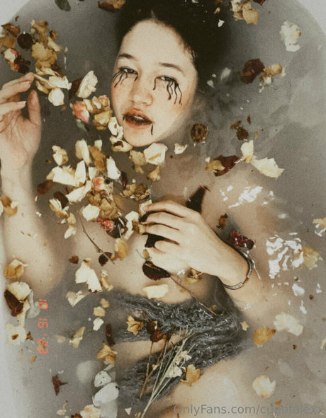 Cupofalexx exclusive model archive