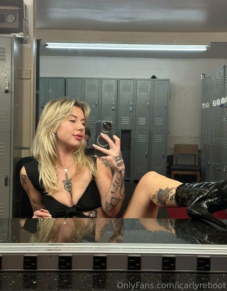 icarlyreboot star sexy gallery