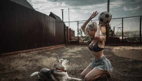 car onlyfans free nude images