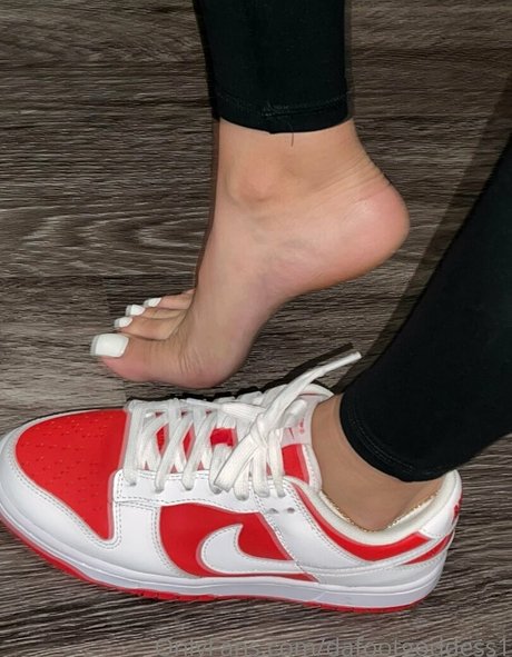 dafootgoddess1 beautiful star archive