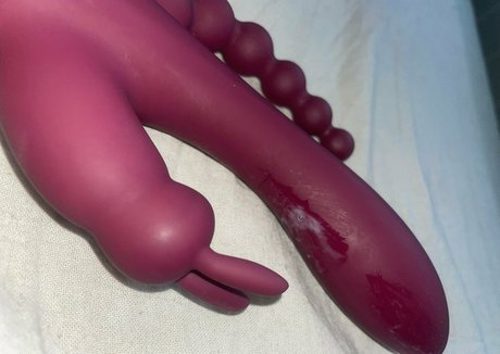 slempike98 model nude archive