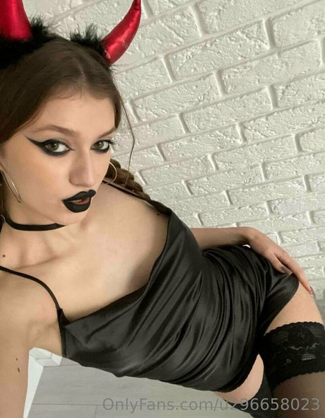 ellie noir pornographic model photo