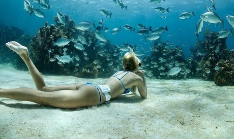 Katie Pentz naked model pic