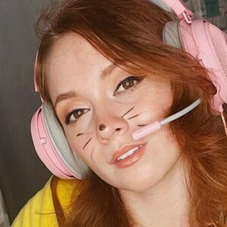 ginwoodsx perfect pornstar img