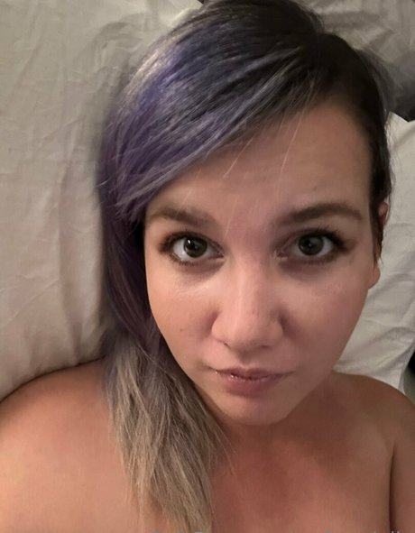 cmfansdaily star nudes archive