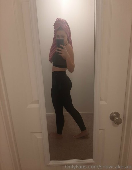 snowcakesxo model sexy pics